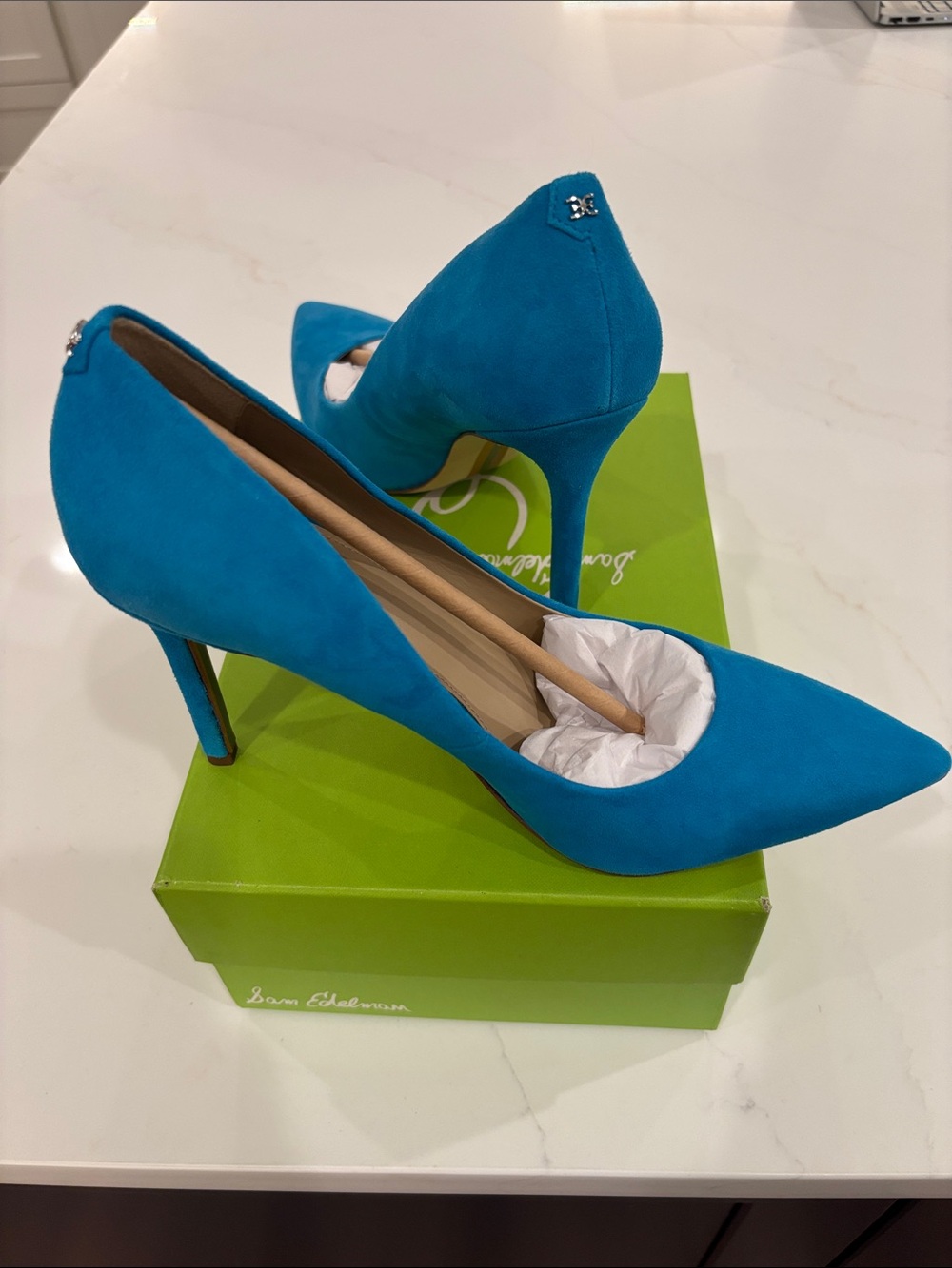 Sam Edelman Hazel Pointed-Toe Suede Pumps in Bright Teal - Picture 3 of 6